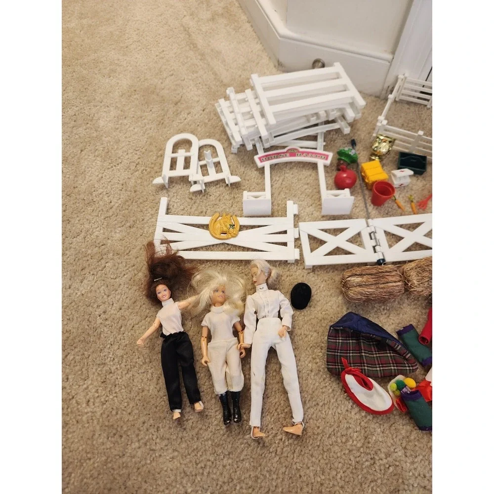 Huge‎ Vintage Horse Playset Toys Dolls Accessories Fence Barbies Girls